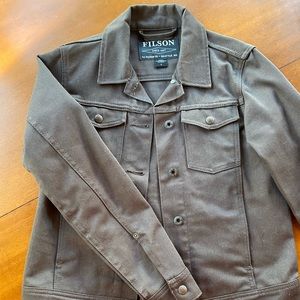 Filson Womens Willow Jacket. Brown. Womens Small